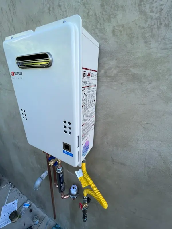 Tankless water heater installation for Mora homes
